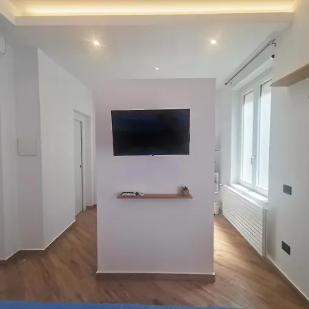 招待所 Maqueda Mood 4*